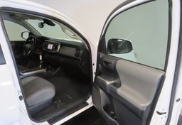 2018 Toyota Tacoma - Image 19