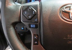 2018 Toyota Tacoma - Image 31