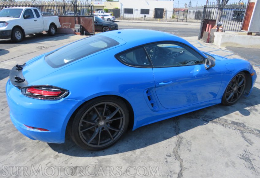 2022 Porsche 718 Cayman - Image 8