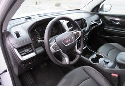 2021 GMC Terrain - Image 22