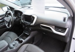 2021 GMC Terrain - Image 23