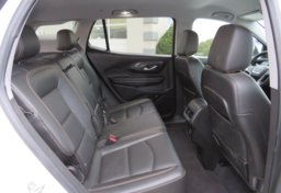 2021 GMC Terrain - Image 30