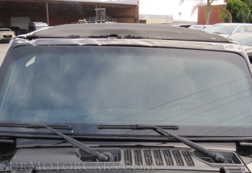 2021 Jeep Wrangler - Image 16