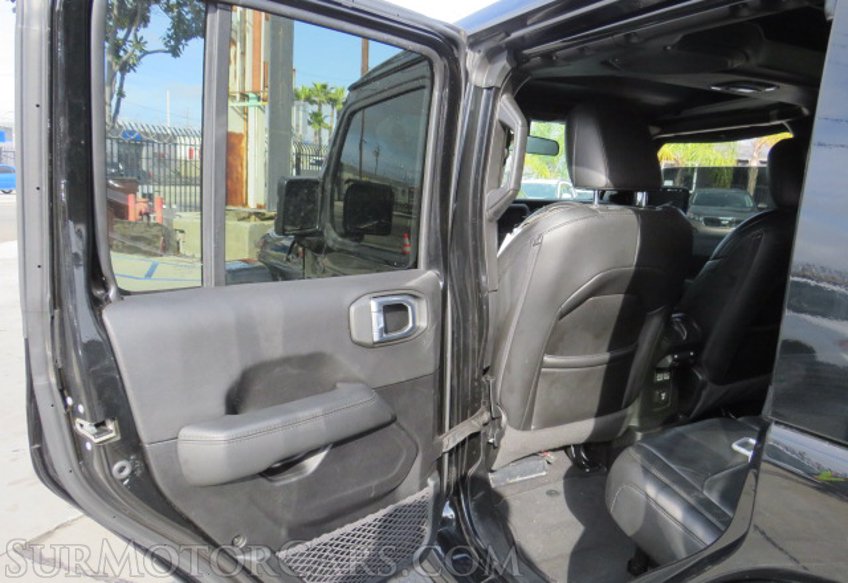 2021 Jeep Wrangler - Image 22