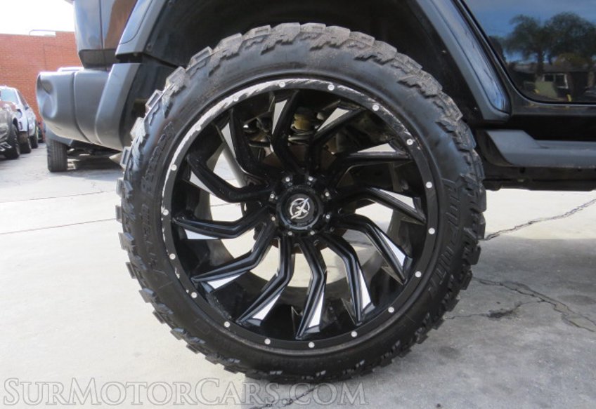 2021 Jeep Wrangler - Image 19