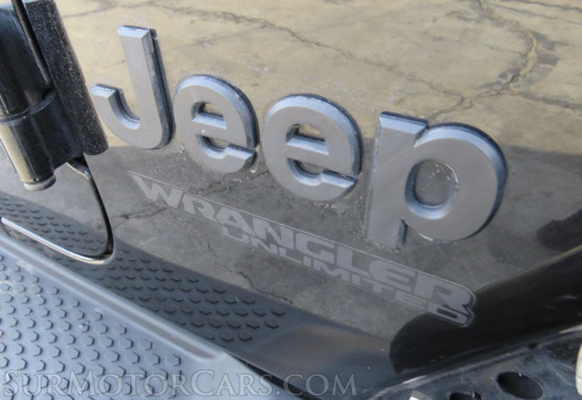 2021 Jeep Wrangler - Image 14
