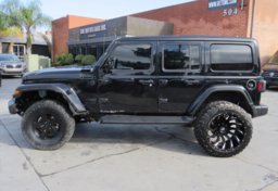 2021 Jeep Wrangler - Image 6