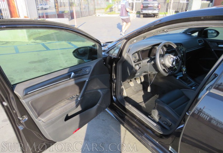 2019 Volkswagen Golf R - Image 37