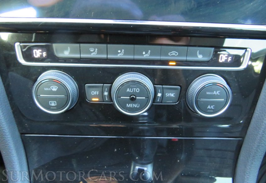 2019 Volkswagen Golf R - Image 44