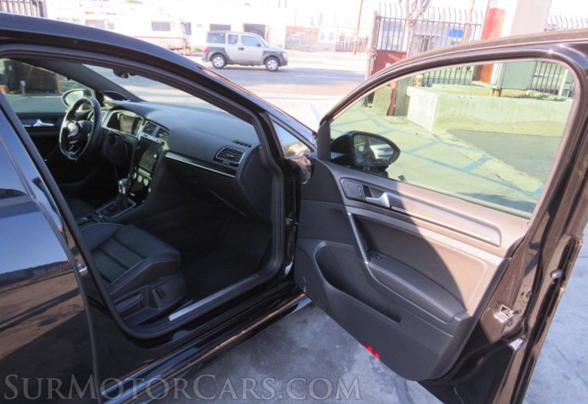 2019 Volkswagen Golf R - Image 22