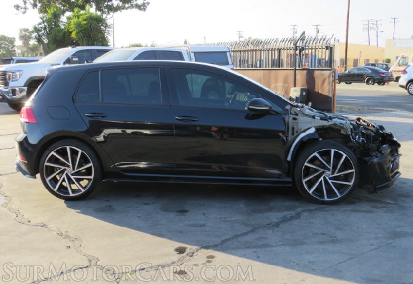 2019 Volkswagen Golf R - Image 9