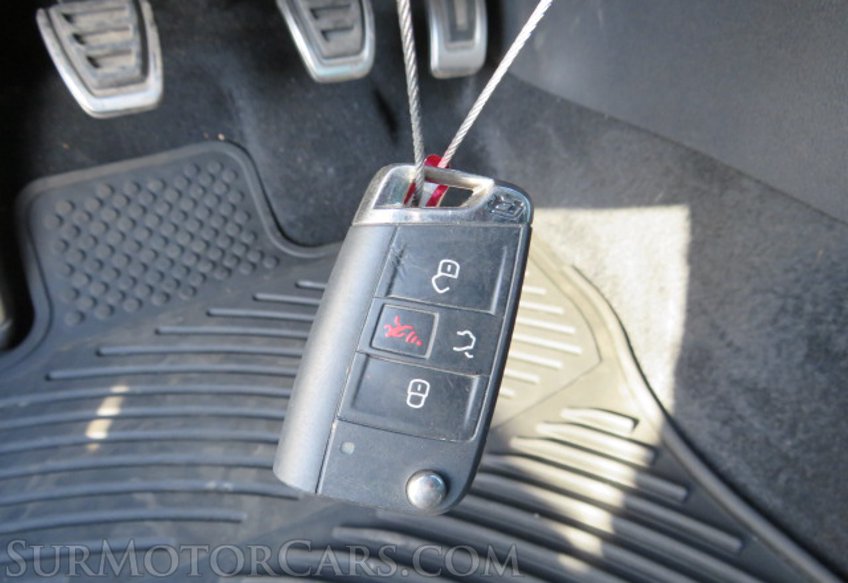 2019 Volkswagen Golf R - Image 34