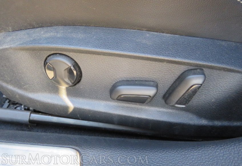 2019 Volkswagen Golf R - Image 35