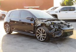 2019 Volkswagen Golf R - Image 11