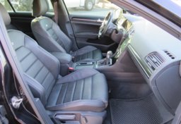 2019 Volkswagen Golf R - Image 24