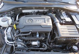 2019 Volkswagen Golf R - Image 55