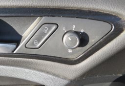 2019 Volkswagen Golf R - Image 31