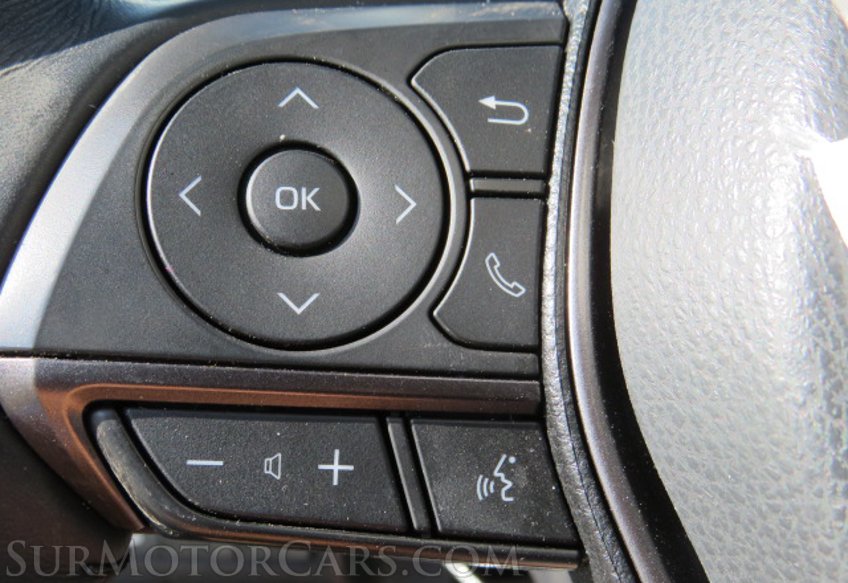 2021 Toyota Camry - Image 32