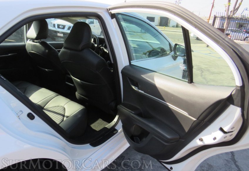 2021 Toyota Camry - Image 25