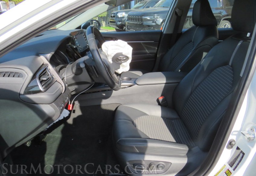 2021 Toyota Camry - Image 22