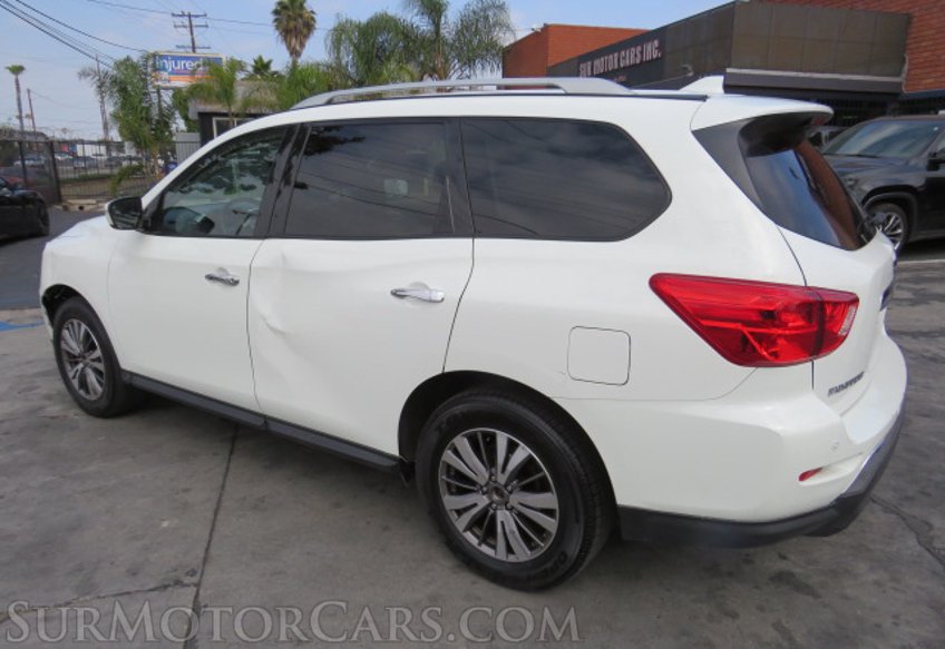 2020 Nissan Pathfinder - Image 10