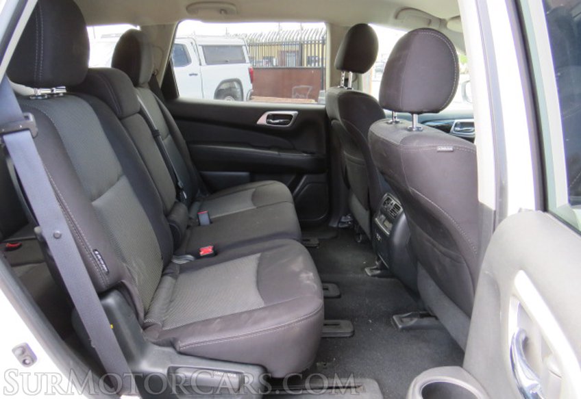 2020 Nissan Pathfinder - Image 29