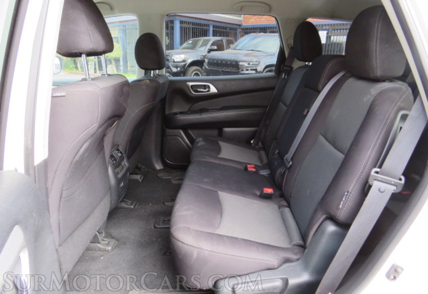 2020 Nissan Pathfinder - Image 30