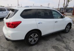 2020 Nissan Pathfinder - Image 9