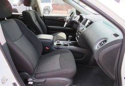 2020 Nissan Pathfinder - Image 24