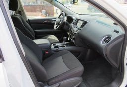 2020 Nissan Pathfinder - Image 26