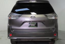 Thumbnail of 2015 Toyota Sienna