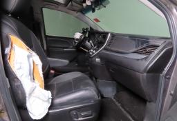 Thumbnail of 2015 Toyota Sienna