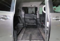 Thumbnail of 2015 Toyota Sienna