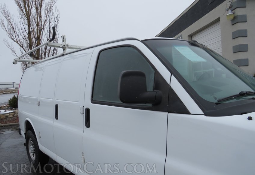 2019 Chevrolet Express Cargo Van - Image 17
