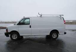 2019 Chevrolet Express Cargo Van - Image 9