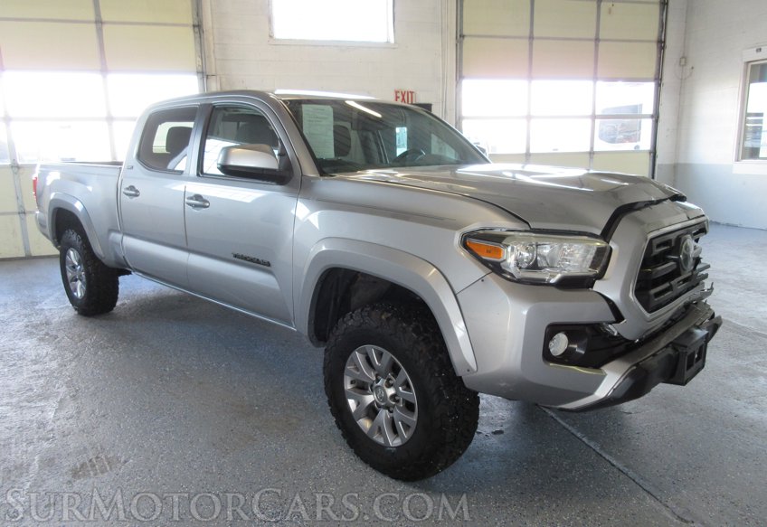 2018 Toyota Tacoma - Image 4