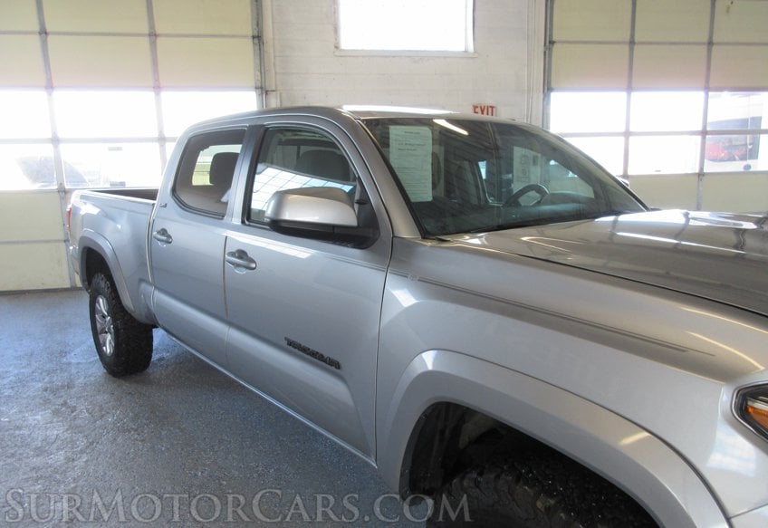 2018 Toyota Tacoma - Image 15