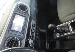 2018 Toyota Tacoma - Image 39