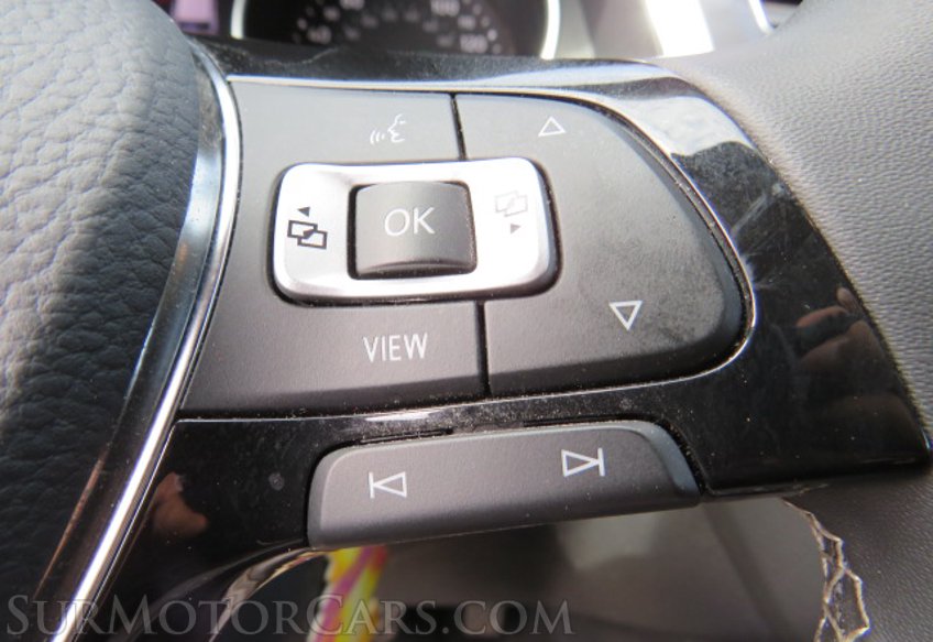 2021 Volkswagen Tiguan - Image 34