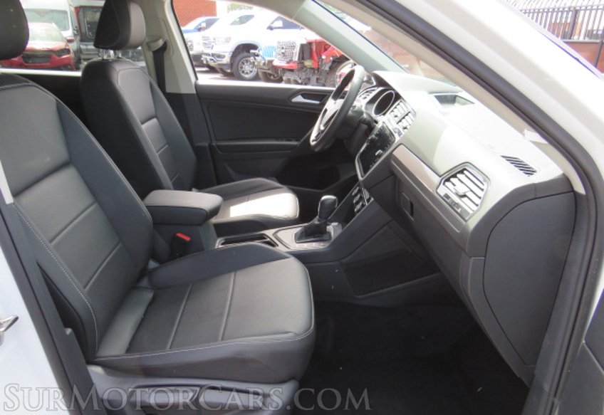 2021 Volkswagen Tiguan - Image 24