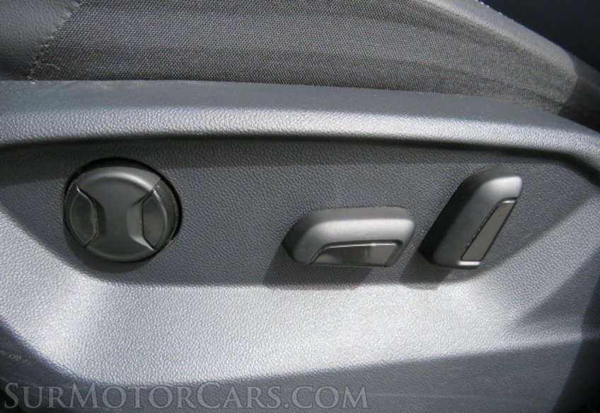 2021 Volkswagen Tiguan - Image 37