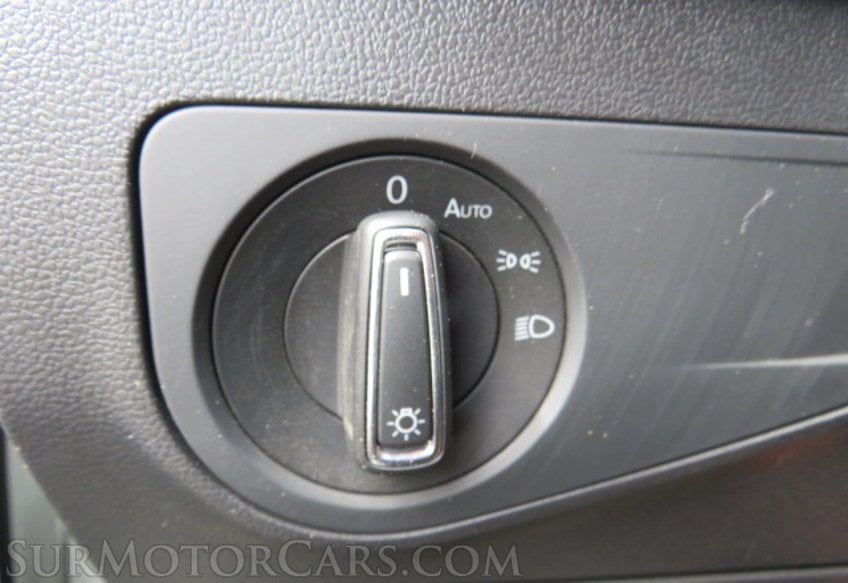 2021 Volkswagen Tiguan - Image 36