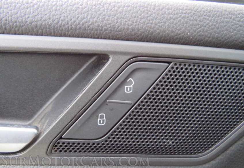 2021 Volkswagen Tiguan - Image 39