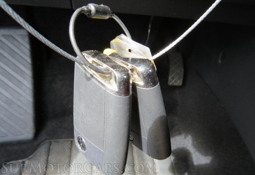 2021 Volkswagen Tiguan - Image 35