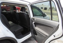 2021 Volkswagen Tiguan - Image 22