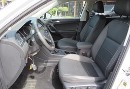 2021 Volkswagen Tiguan - Image 23