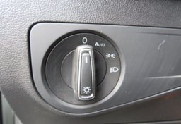 2021 Volkswagen Tiguan - Image 36