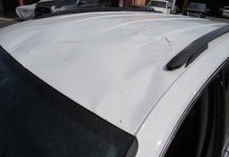 2021 Volkswagen Tiguan - Image 14