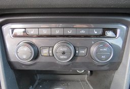 2021 Volkswagen Tiguan - Image 42