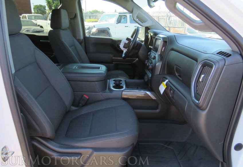 2020 Chevrolet Silverado 1500 - Image 30